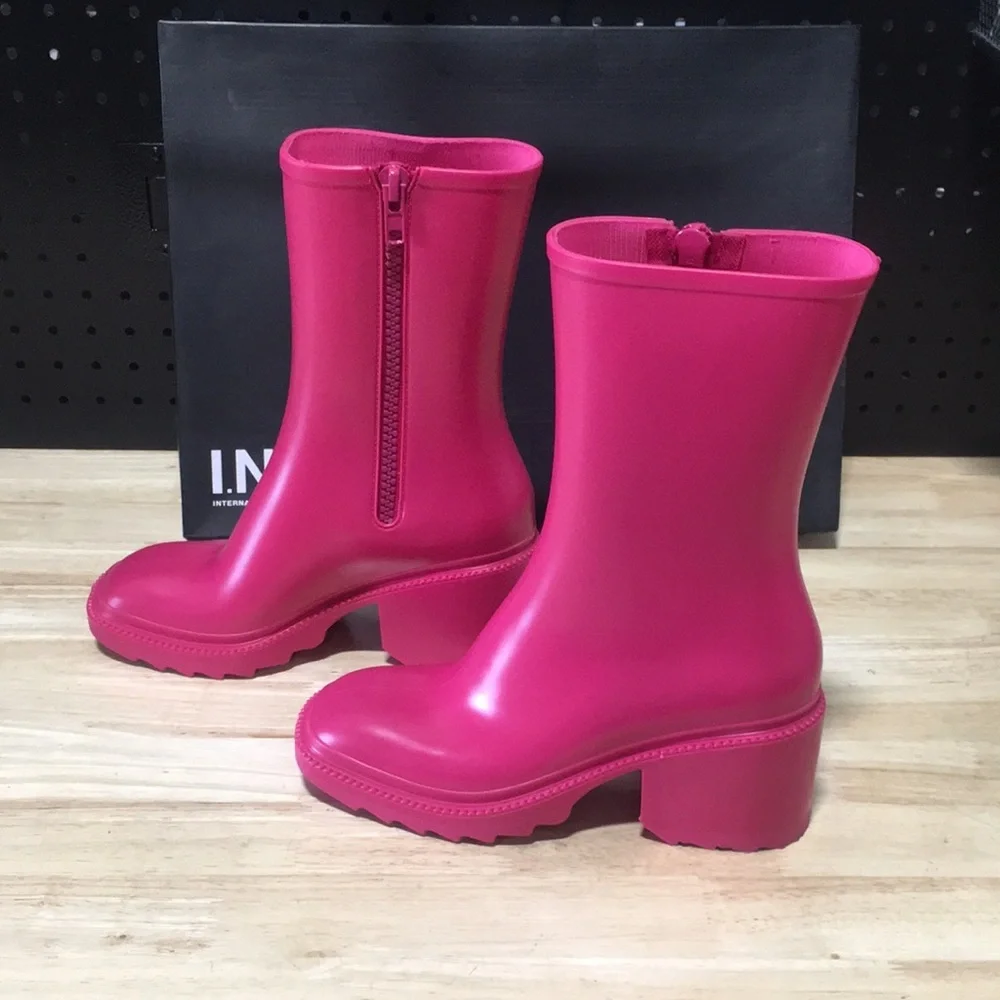 New WB Woman’s INC International Concepts Pink‎ Platform Rain Boots